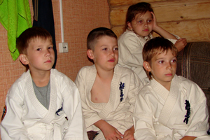 http://karate.vseverske.ru/images/Altai_2011/altai_2011_68.jpg