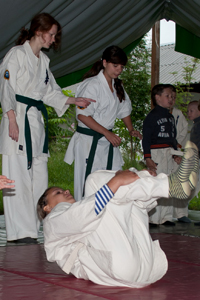 http://karate.vseverske.ru/images/Altai_2011/altai_2011_120.jpg