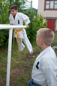 http://karate.vseverske.ru/images/Altai_2011/altai_2011_143.jpg