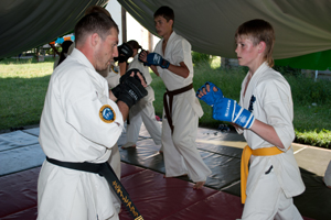 http://karate.vseverske.ru/images/Altai_2011/altai_2011_171.jpg