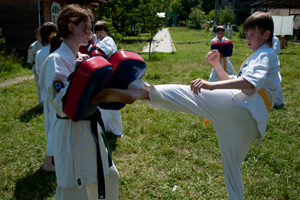 http://karate.vseverske.ru/images/Altai_2011/altai_2011_190.jpg